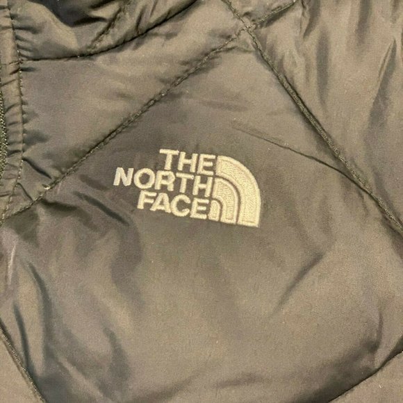 New with tags, authentic
The North Face Girls Reversible Down Jacket Black - Picture 5 of 10